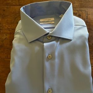Calvin Klein men’s dress shirt
